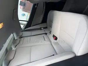 Lexus IS 250 4WD 2015 Blue