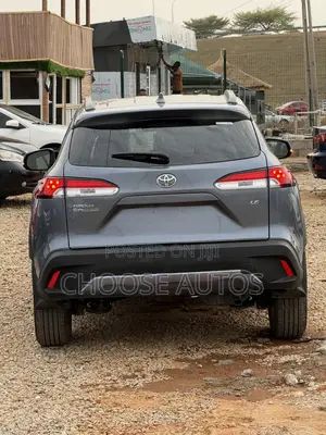 Toyota Corolla Cross LE 4WD 2024 Blue