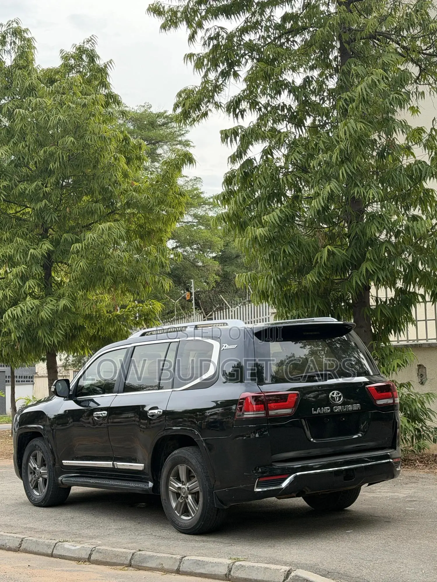 Toyota Land Cruiser 2010 Black