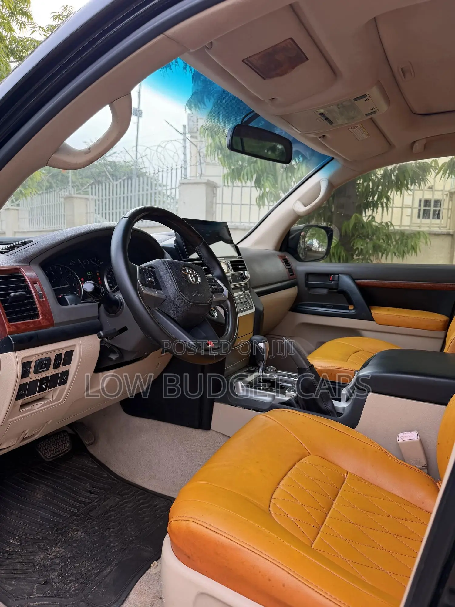 Toyota Land Cruiser 2010 Black