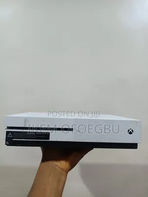 Xbox One S With Games,No Pad