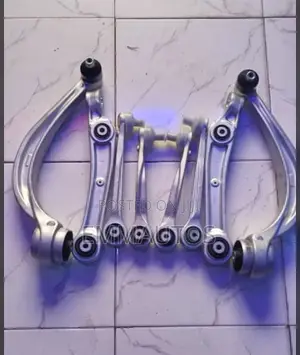 Set of Lower Arms Control Audi Q8 2020