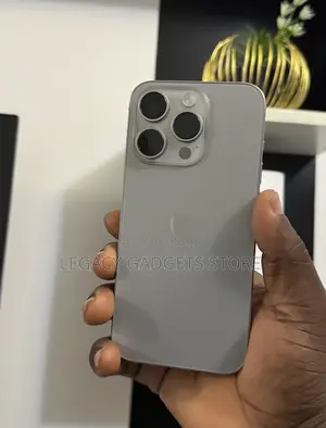 Apple iPhone 15 Pro 128 GB Gray