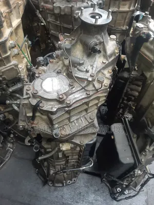 Out Gearbox for Toyota 2uz Is Available