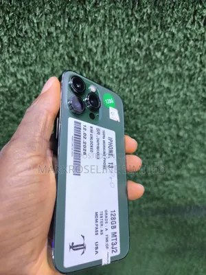 Apple iPhone 13 128 GB Green
