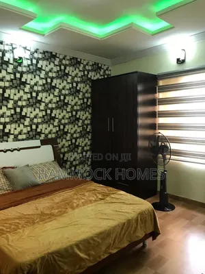 Furnished 3bdrm Duplex in Golden Gate Estate for rent