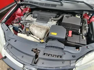 Toyota Camry SE w/Special Edition Pkg (2.5L 4cyl 6A) 2016 Red