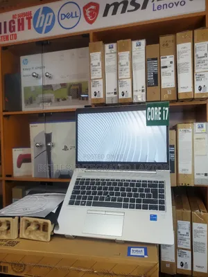 New Laptop HP EliteBook 830 8GB Intel Core 7 SSD 512GB