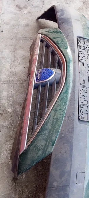 Complete Front Bumper Renault Dacia Logan 2005