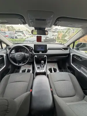 Toyota RAV4 XLE AWD 2023 Gray