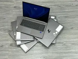 Laptop HP ZBook Firefly G8 16GB Intel Core i7 SSD 256GB