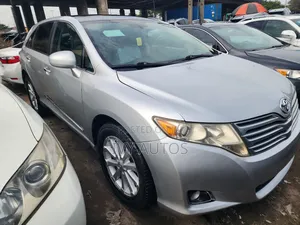 Toyota Venza AWD 2011 Silver