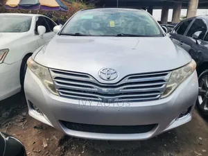 Toyota Venza AWD 2011 Silver