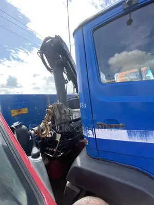 Mercedes Benz Hiab