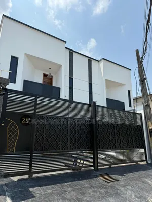 4bdrm Duplex in New Garage / Gbagada for sale