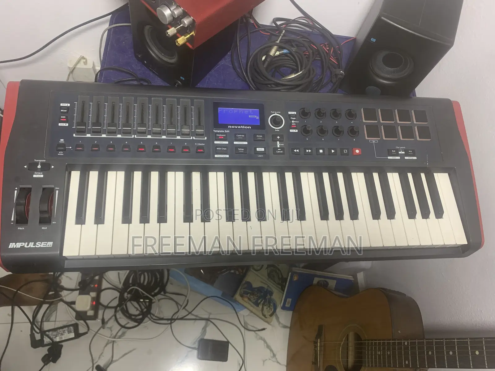 Novation Impulse 49 Midi Piano