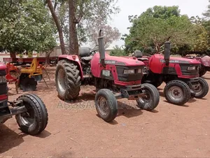 Mahindra Tractor 605