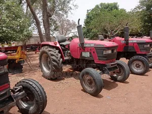 Mahindra Tractor 605