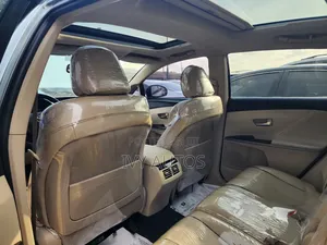 Toyota Venza AWD 2010 Green