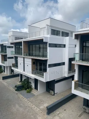 4bdrm Duplex in Ikoyii for rent