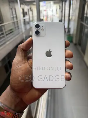 Apple iPhone 11 128 GB White