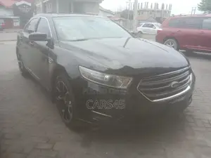 Ford Taurus 2015 Black