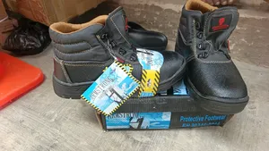 Armstrong Safety Boots 40-46 Available