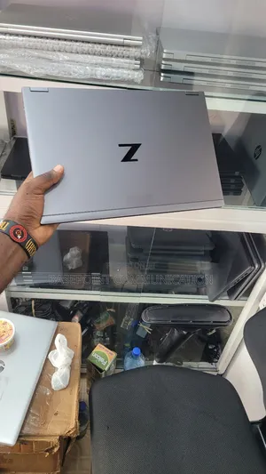 Laptop HP Zbook Fury 15 G7 32GB Intel Core i7 SSD 512GB