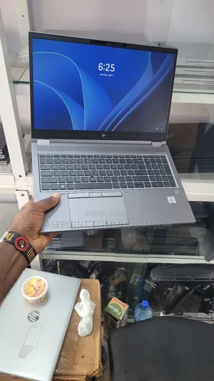 Laptop HP Zbook Fury 15 G7 32GB Intel Core i7 SSD 512GB