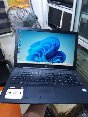 Laptop HP 15-da3007nia 8GB Intel Core i5 SSD 128GB