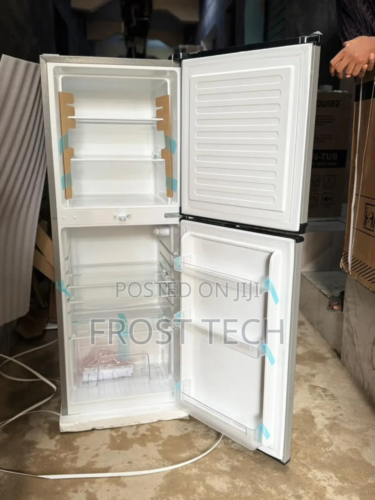 Borassa Brt195g Half and Half Refrigerator