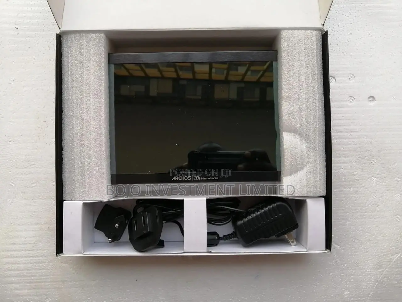 New Archos 101 Internet Tablet 8 GB Black