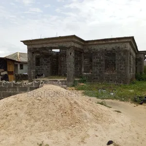 5bdrm Bungalow in Aiyeteju for sale