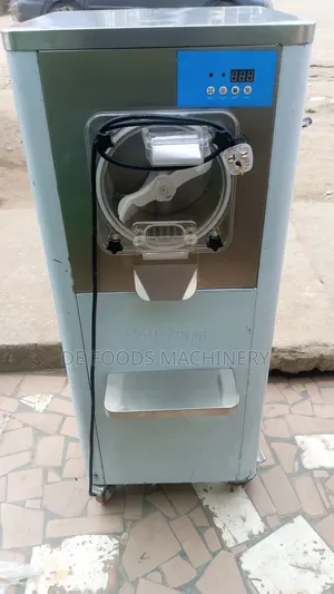 Standing Hard Ice Cream Machine