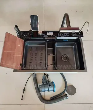 Kitchen Sink With Selfie Stick Holder