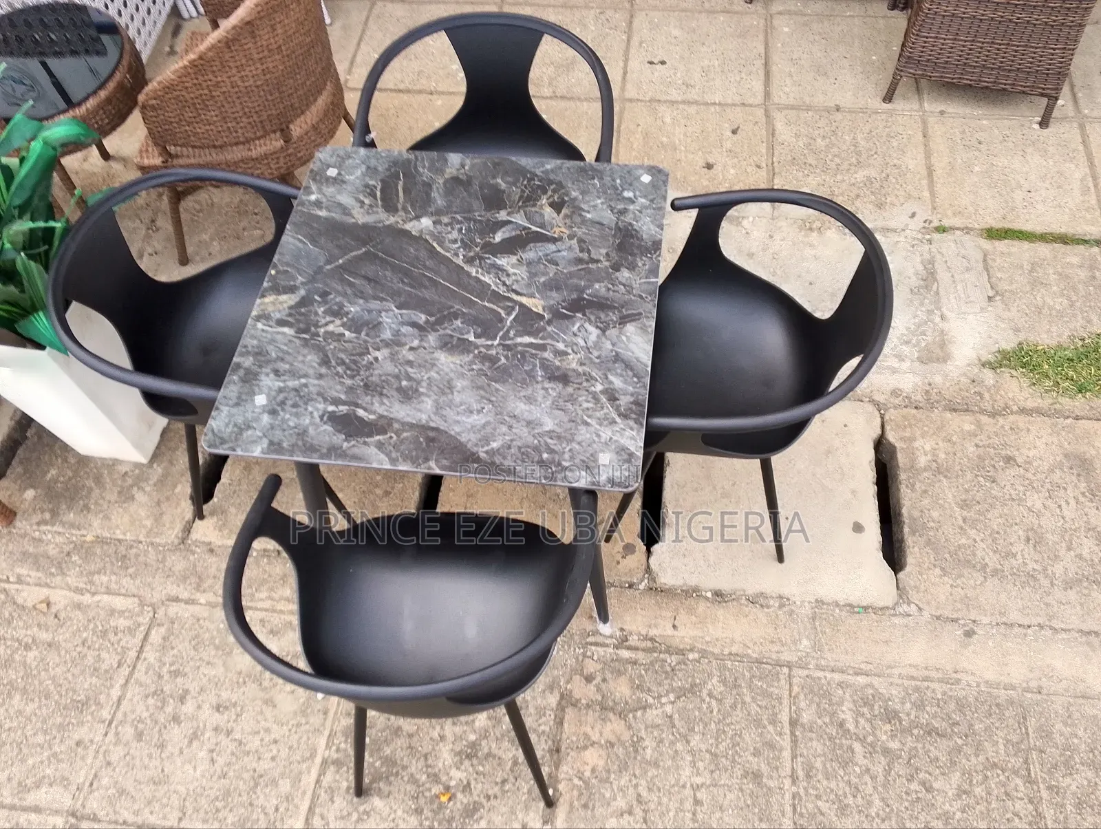 Dining Set 4 Chairs and 1 Table