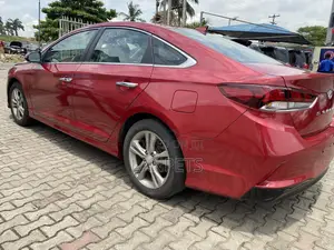 Hyundai Sonata 2018 Red