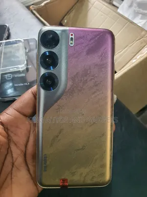 Mobile Phone 128 GB Gold