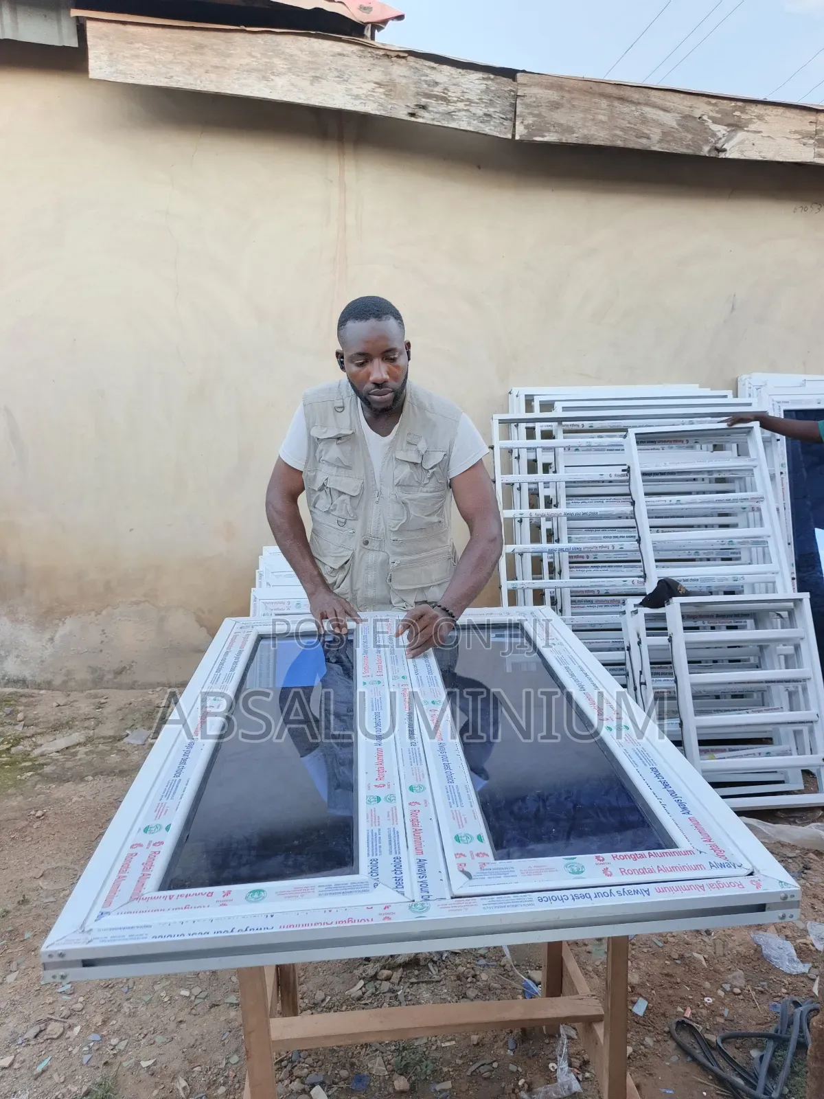 Aluminium Casement Window With Net Only