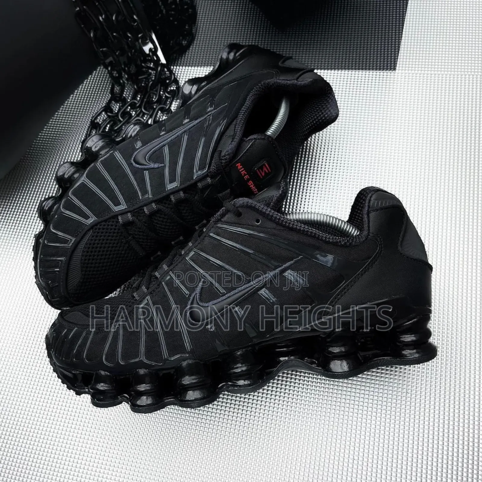 Nike Unisex Shot Shoe