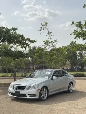 Mercedes-Benz E350 Base BlueTec Sedan (3.0L 6cyl 7A) 2012 Silver