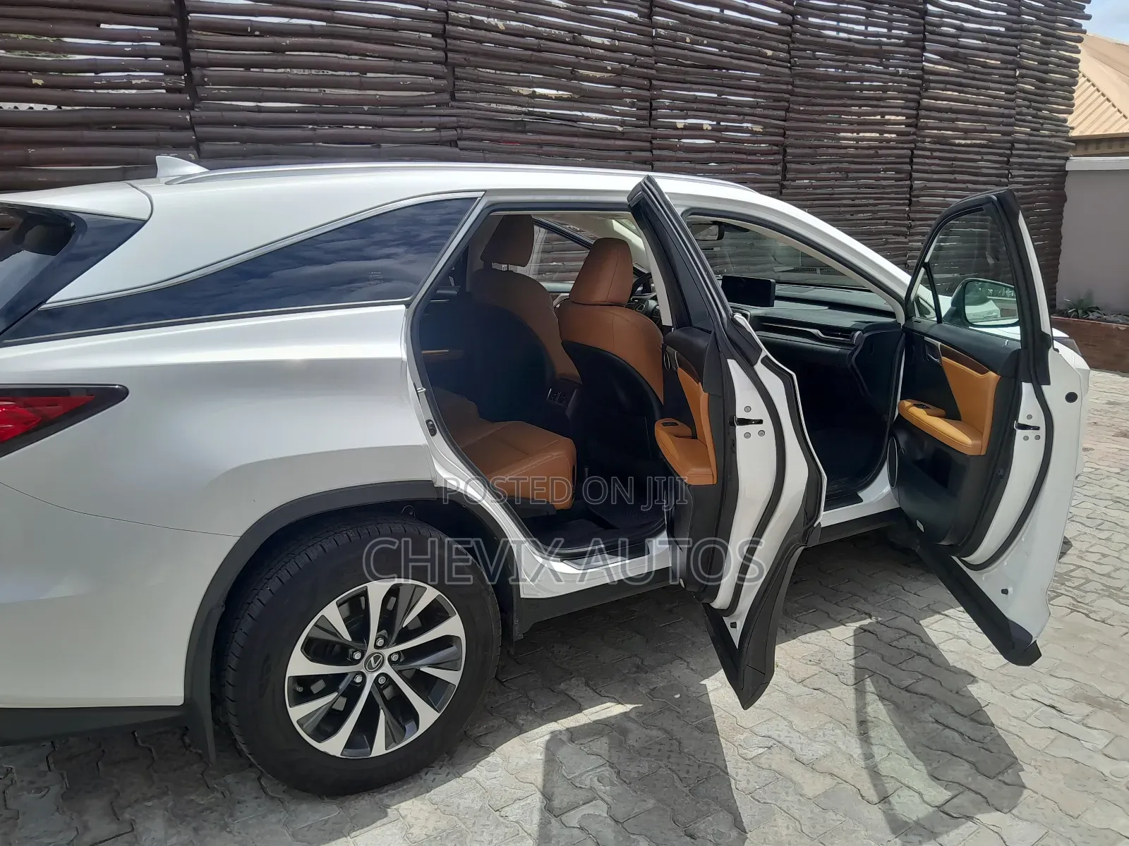 Lexus RX 350L 4WD 2021 White