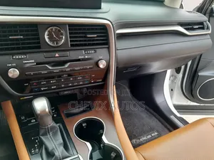 Lexus RX 350L 4WD 2021 White