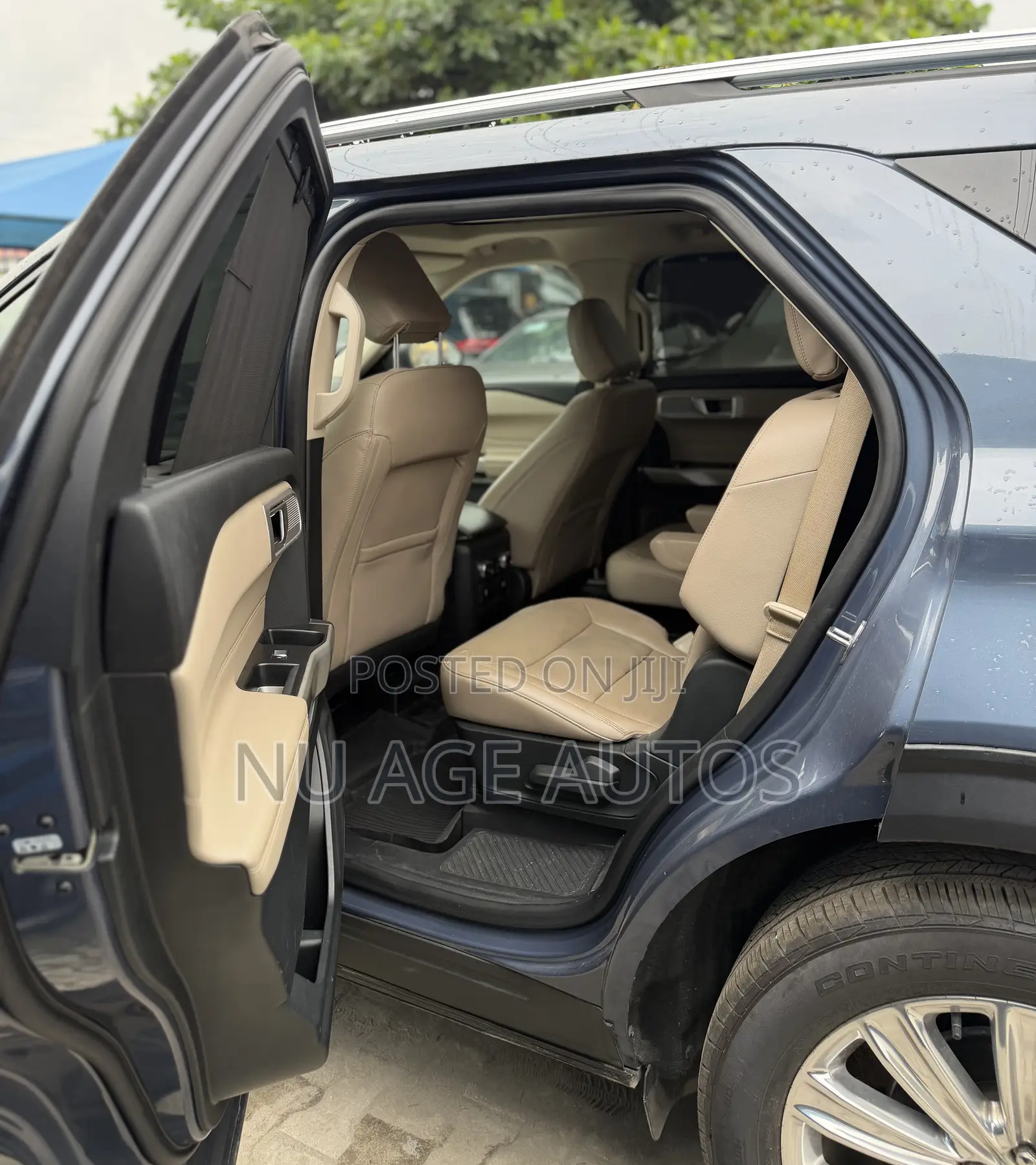 Ford Explorer Limited 2021 Blue
