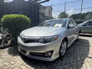 Toyota Camry 2012 Silver