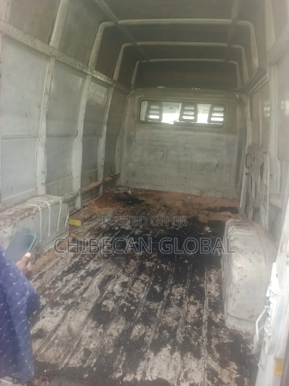 Bus 1995 White