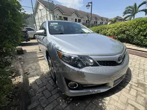 Toyota Camry 2012 Silver