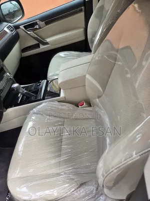 Lexus GX 460 2021 Gold