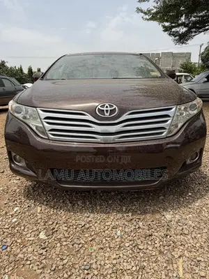 Toyota Venza V6 AWD 2010 Brown