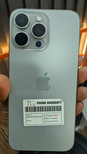 Apple iPhone 15 Pro Max 256 GB Silver